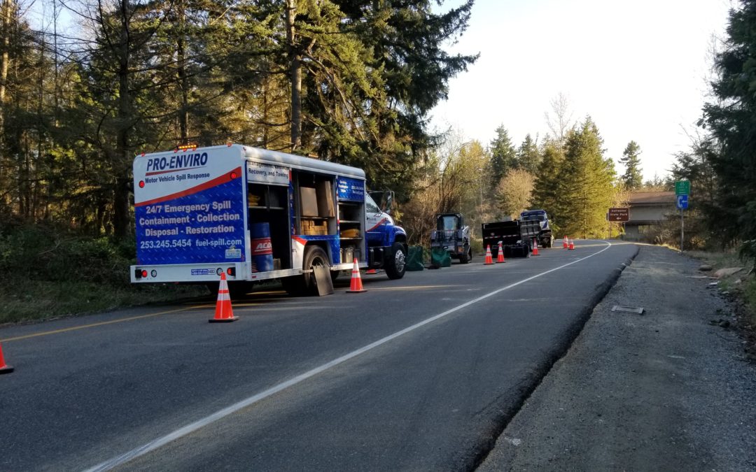 2018-04-05: Concrete Impacted Refer Fuel Tank on Northbound I-5 in Kent, WA