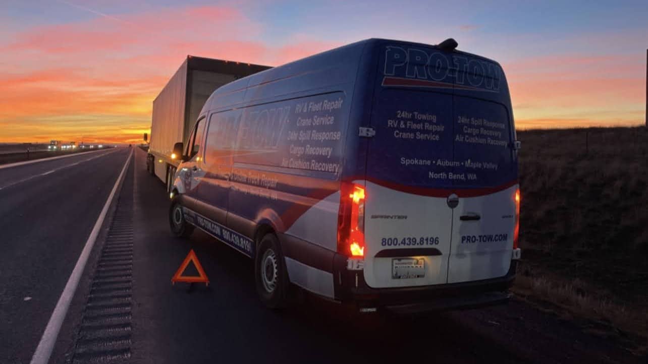 Fleet Service Shop vs. Mobile Mechanic: Which Career Path Is Right for You?