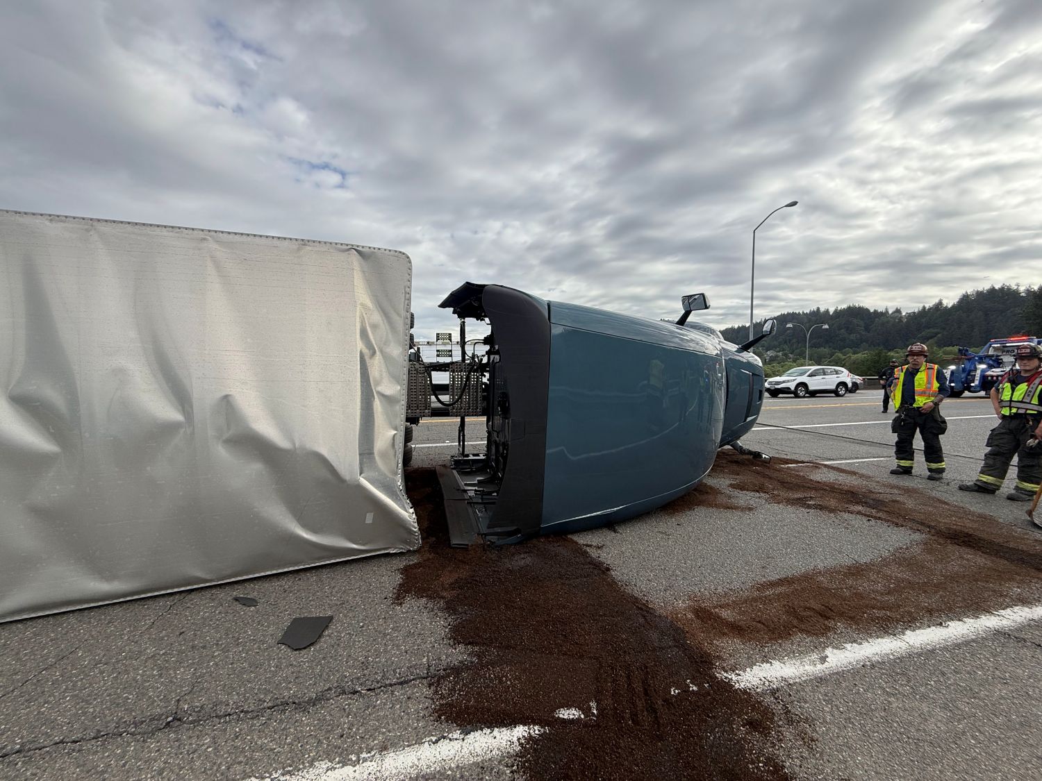 Diesel Spill Response After a Semi-Truck Rollover in Auburn, Washington